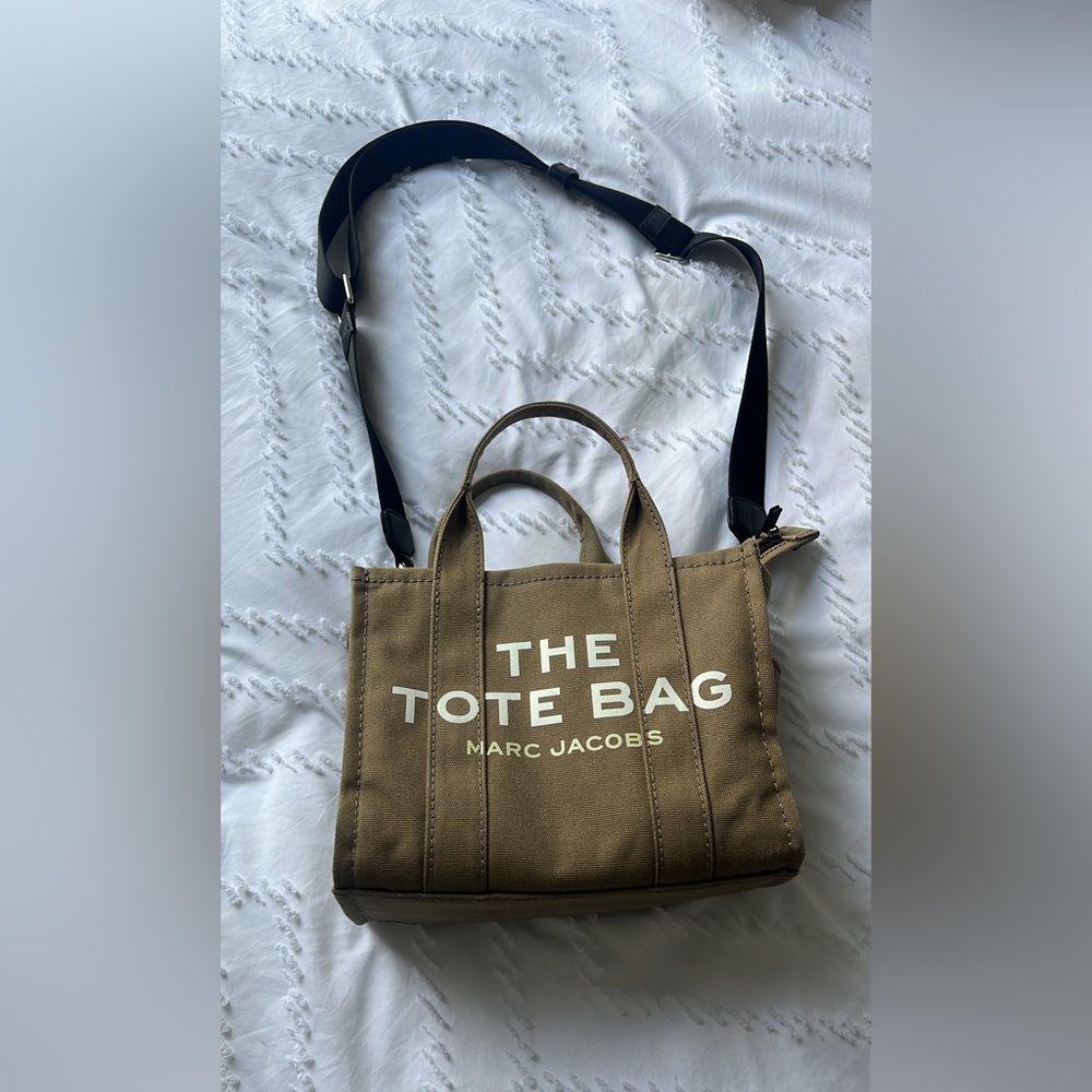 Marc Jacob’s tote bag